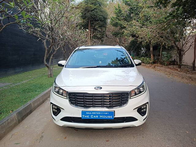 Used 2020 Kia Carnival in Bangalore