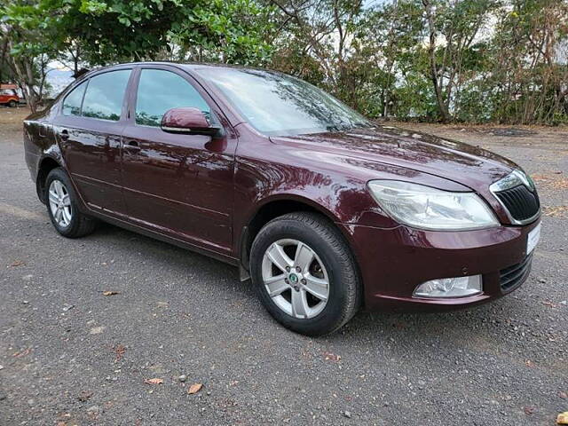 Used Skoda Laura Ambition 2.0 TDI CR AT in Pune