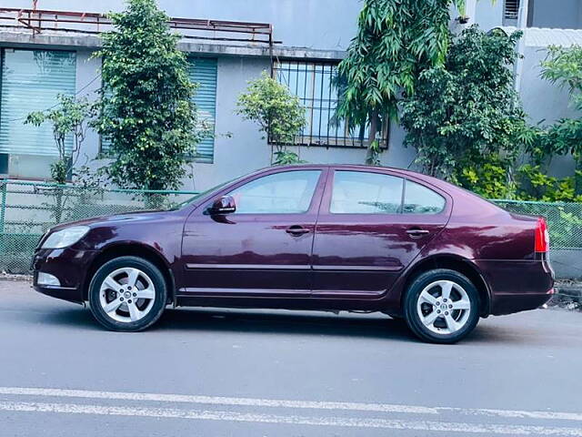 Used Skoda Laura Elegance 2.0 TDI CR MT in Surat