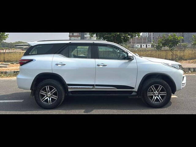 Used Toyota Fortuner 4X2 AT 2.8 Diesel in Delhi