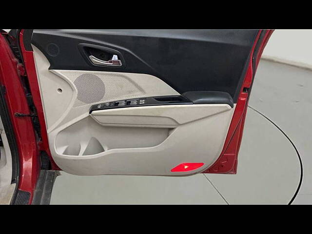 Used Mahindra XUV300 [2019-2024] W8 (O) 1.2 Petrol in Delhi