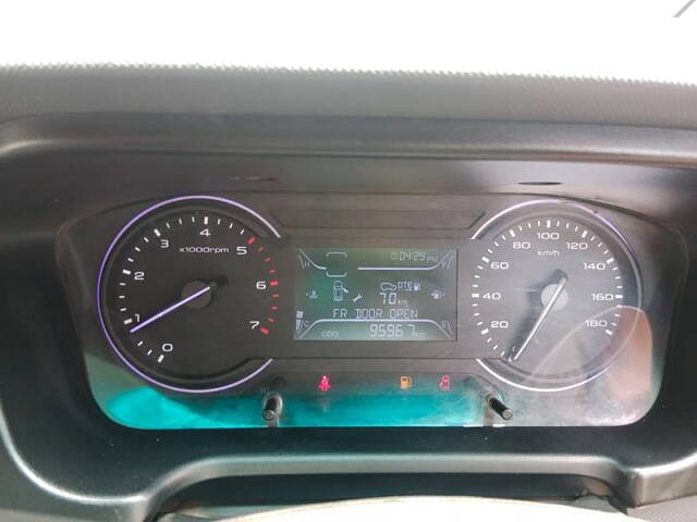 Used Mahindra Marazzo [2018-2020] M2 7 STR in Vadodara