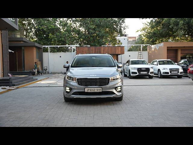 Used 2022 Kia Carnival in Delhi