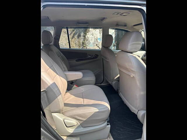 Used Toyota Innova [2013-2014] 2.5 VX 7 STR BS-III in Mumbai