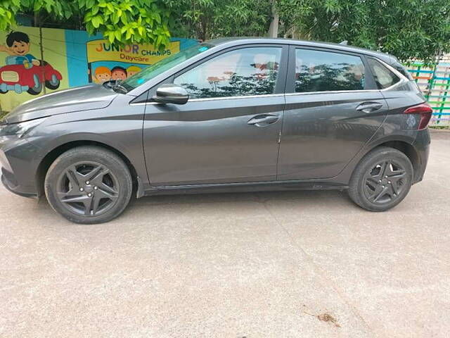 Used Hyundai i20 [2020-2023] Sportz 1.2 MT [2020-2023] in Hyderabad