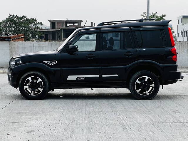 Used Mahindra Scorpio S11 MT 7S in Lucknow