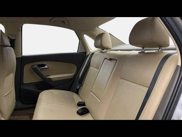 Used Volkswagen Vento [2015-2019] Highline Plus 1.2 (P) AT 16 Alloy in Delhi