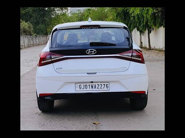 Used Hyundai i20 [2020-2023] Asta 1.2 IVT in Ahmedabad