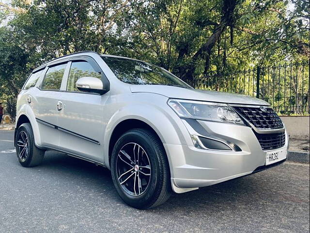 Used 2020 Mahindra XUV500 in Delhi