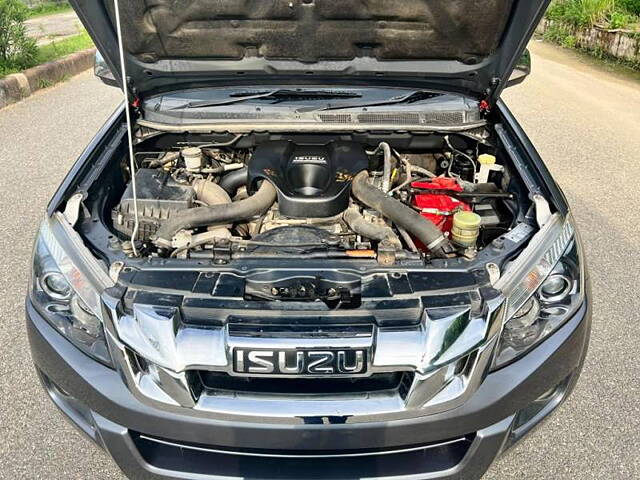 Used Isuzu D-Max V-Cross [2016-2018] 4x4 in Delhi