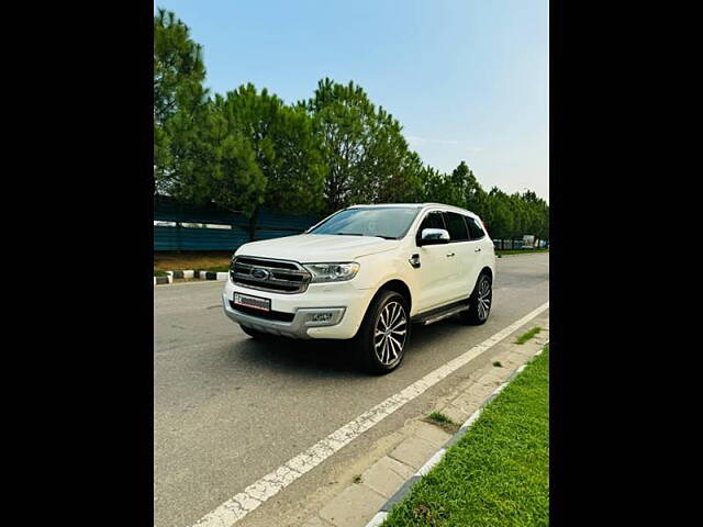 Used Ford Endeavour [2016-2019] Titanium 3.2 4x4 AT in Chandigarh