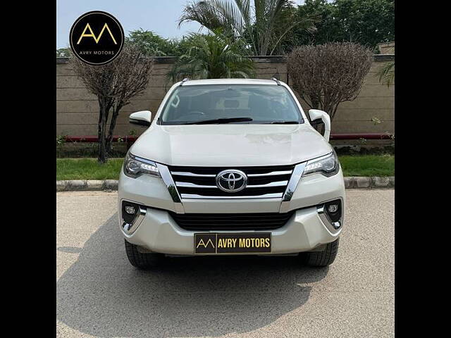 Used 2020 Toyota Fortuner in Delhi