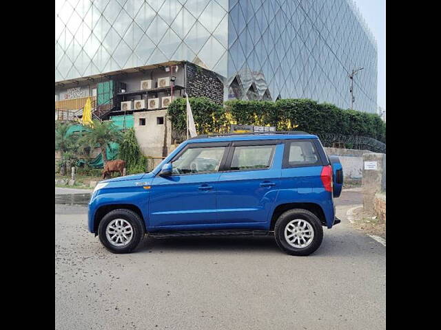 Used Mahindra TUV300 [2015-2019] T8 AMT in Delhi