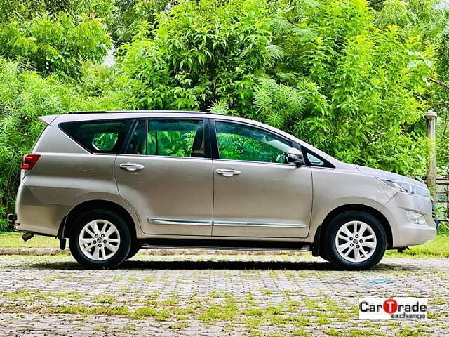 Used Toyota Innova Crysta [2016-2020] 2.4 V Diesel in Ahmedabad