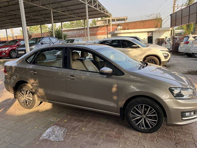 Used Volkswagen Vento [2015-2019] Highline Plus 1.2 (P) AT 16 Alloy in Lucknow