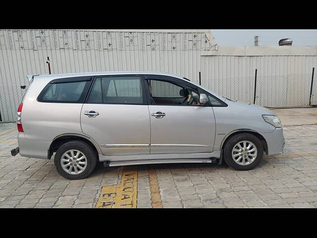 Used Toyota Innova [2013-2014] 2.5 VX 8 STR BS-III in Hyderabad