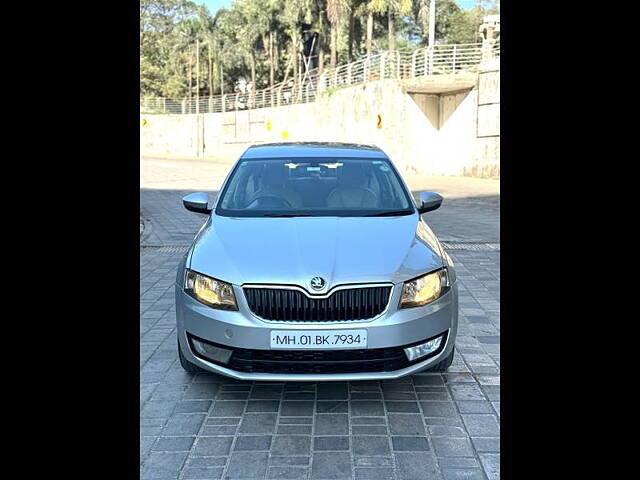 Used 2014 Skoda Octavia in Mumbai