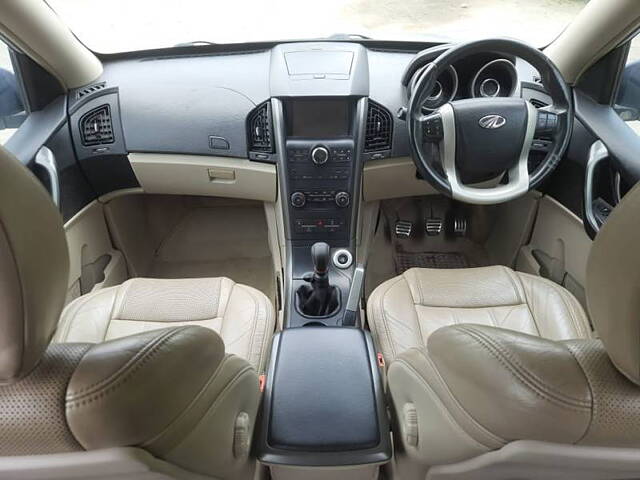 Used Mahindra XUV500 [2015-2018] W10 1.99 in Ahmedabad