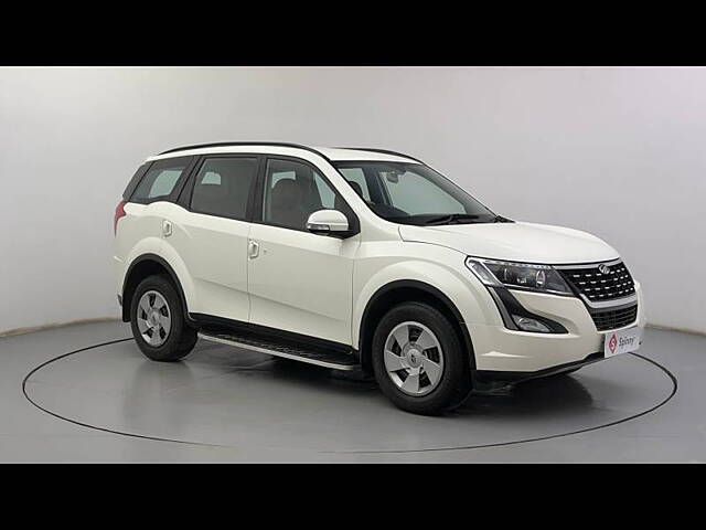 Used Mahindra XUV500 W7 [2018-2020] in Ahmedabad