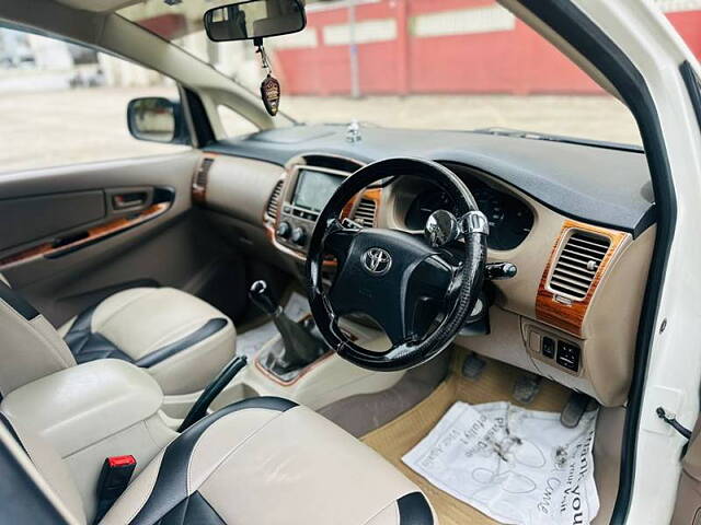 Used Toyota Innova [2015-2016] 2.5 G BS IV 8 STR in Surat