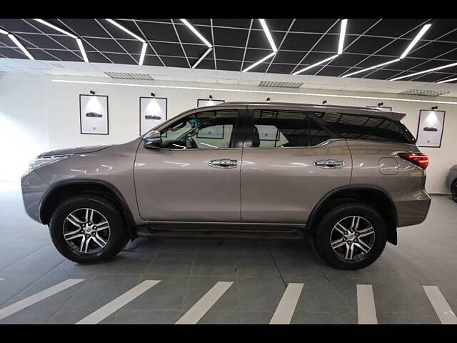 Used Toyota Fortuner [2016-2021] 2.8 4x2 AT [2016-2020] in Delhi