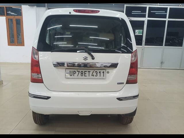 Used Maruti Suzuki Wagon R 1.0 [2014-2019] VXI AMT in Kanpur