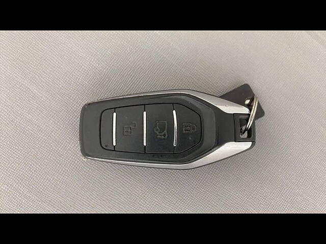 Used Mahindra XUV500 W7 AT [2018-2020] in Hyderabad