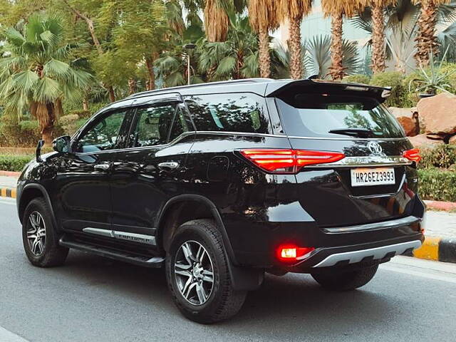 Used Toyota Fortuner 4X2 AT 2.8 Diesel in Delhi