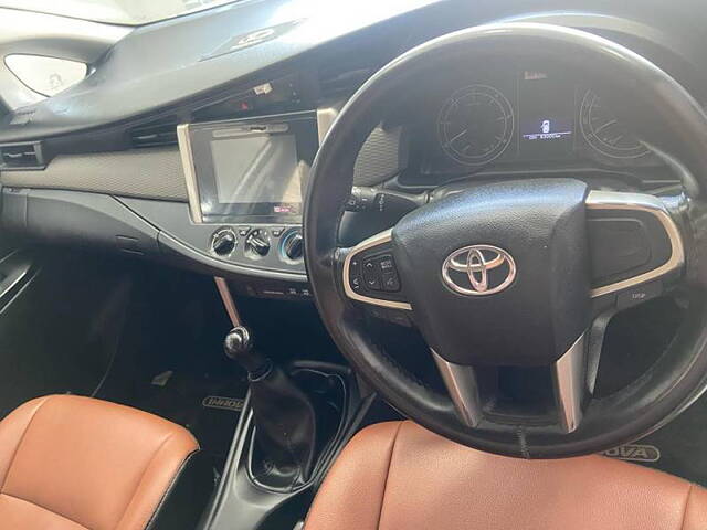 Used Toyota Innova Crysta [2016-2020] 2.4 G 8 STR [2016-2017] in Ludhiana