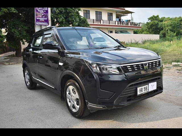 Used Mahindra XUV300 [2019-2024] W6 1.2 Petrol AMT [2021] in Gurgaon