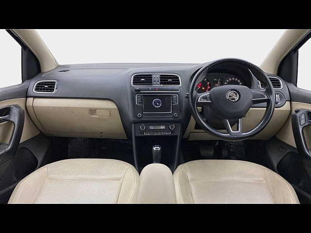 Used Skoda Rapid Style 1.6 MPI AT in Hyderabad