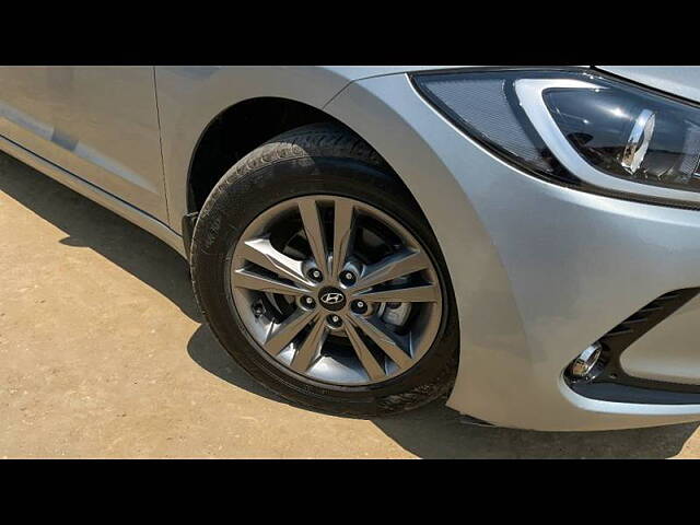 Used Hyundai Elantra SX 2.0 AT in Delhi