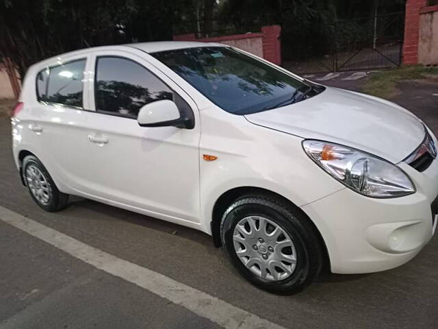 Used Hyundai i20 [2010-2012] Magna 1.2 in Ahmedabad