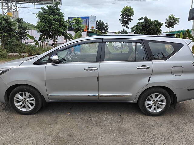 Used Toyota Innova Crysta [2016-2020] 2.4 G 8 STR [2016-2017] in Pune