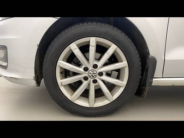 Used Volkswagen Vento [2015-2019] Highline Plus 1.2 (P) AT 16 Alloy in Chennai