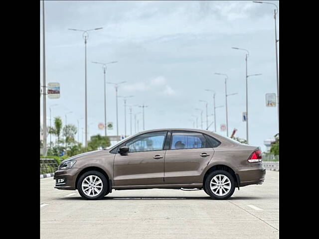 Used Volkswagen Vento [2015-2019] Highline Diesel AT [2015-2016] in Surat