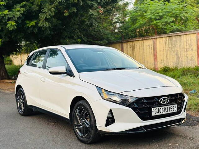 Used Hyundai i20 [2020-2023] Sportz 1.2 MT [2020-2023] in Vadodara