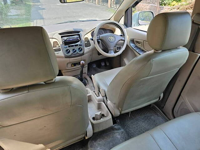 Used Toyota Innova [2009-2012] 2.5 E 8 STR in Kolkata
