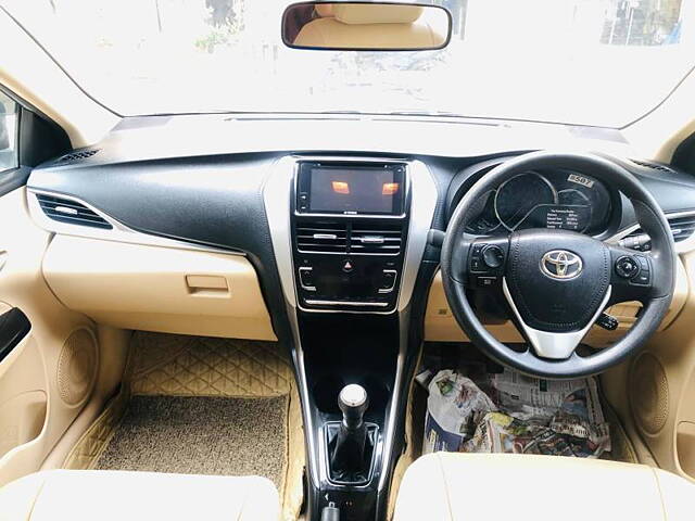 Used Toyota Yaris V MT in Mumbai