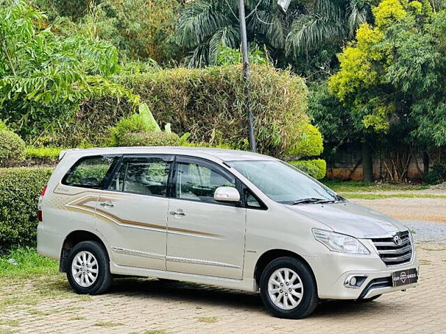 Used Toyota Innova [2013-2014] 2.5 VX 7 STR BS-III in Bangalore