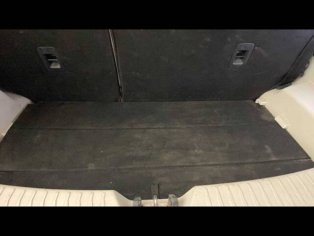 Used Mahindra XUV300 [2019-2024] W8 (O) 1.2 Petrol in Delhi