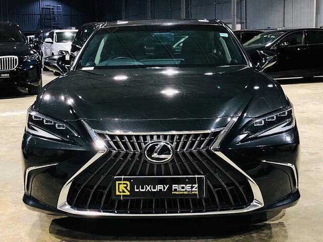 Used 2022 Lexus ES in Hyderabad