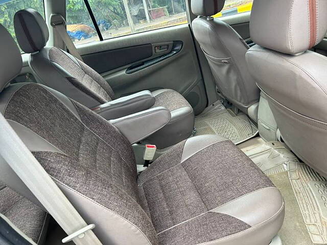 Used Toyota Innova [2013-2014] 2.5 GX 7 STR BS-III in Hyderabad