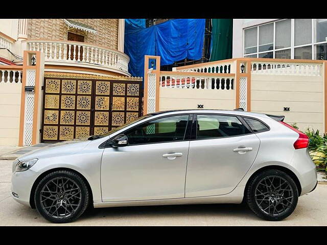 Used Volvo V40 [2016-2019] D3 Kinetic in Hyderabad