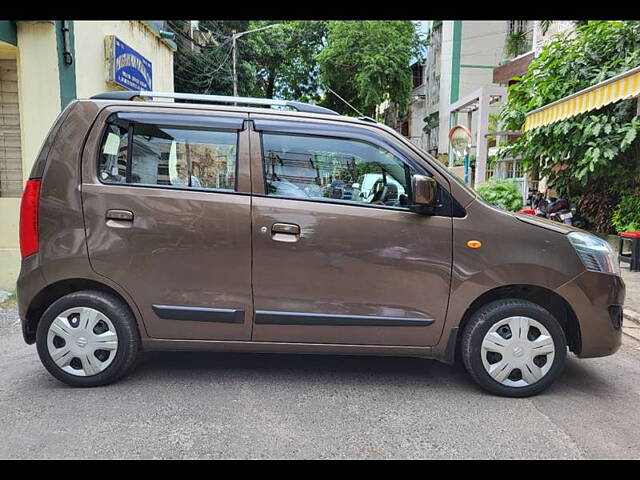 Used Maruti Suzuki Wagon R 1.0 [2014-2019] VXI in Kolkata