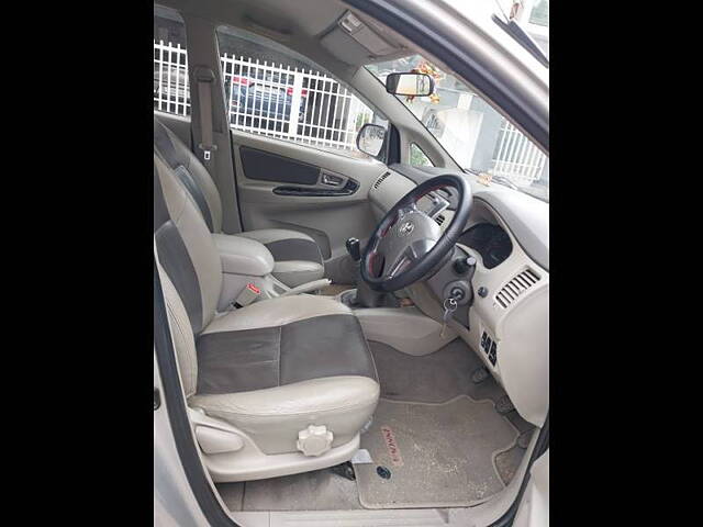 Used Toyota Innova [2013-2014] 2.5 ZX 7 STR BS-III in Hyderabad