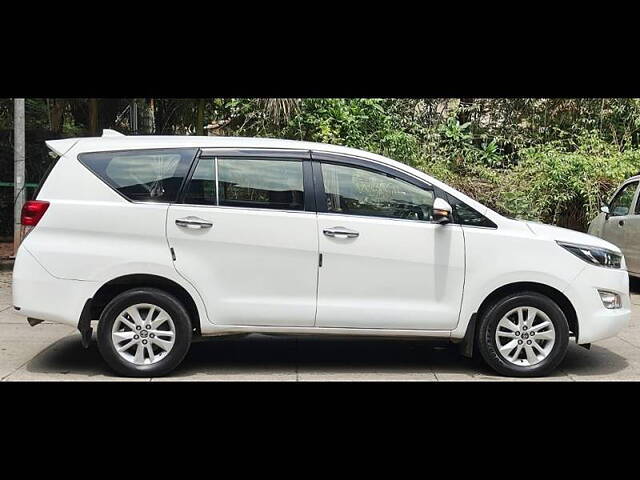 Used Toyota Innova Crysta [2016-2020] 2.4 V Diesel in Mumbai