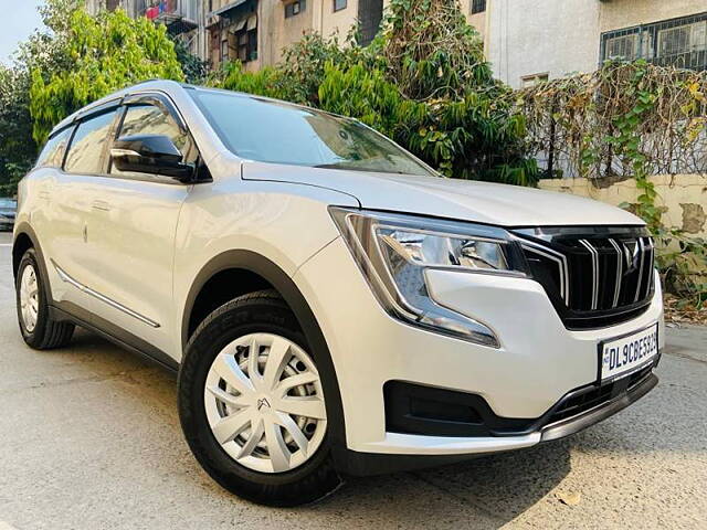 Used Mahindra XUV700 MX Petrol MT 5 STR [2021] in Delhi