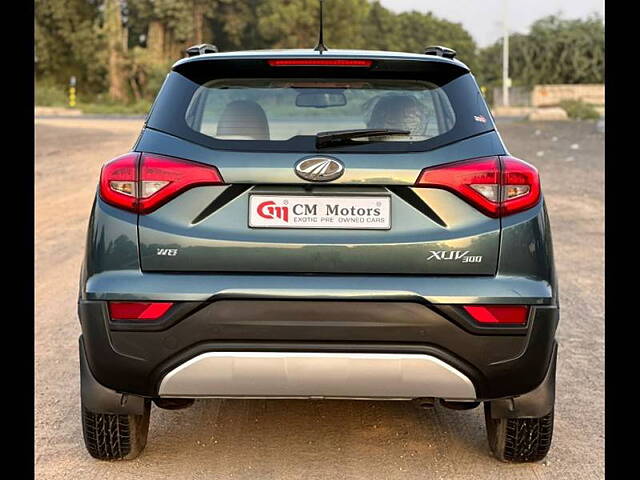 Used Mahindra XUV300 [2019-2024] 1.5 W8 (O) [2019-2020] in Ahmedabad