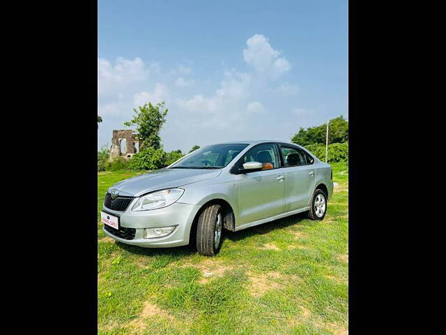 Used Skoda Rapid [2011-2014] Elegance 1.6 TDI CR MT in Vadodara